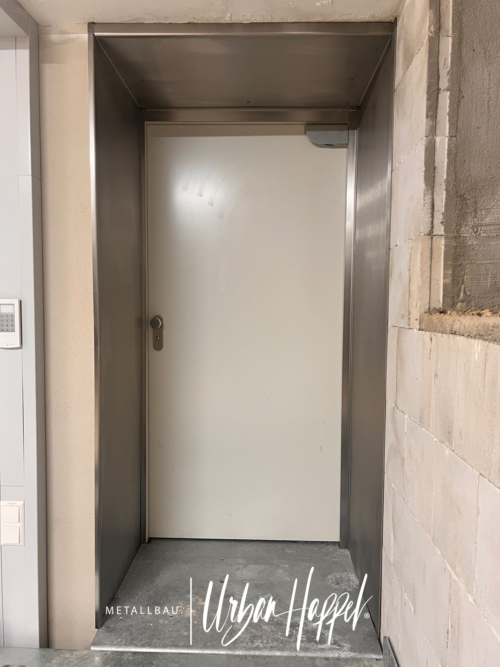 Schleuse Tiefgarage Schleuse einer Tiefgarage